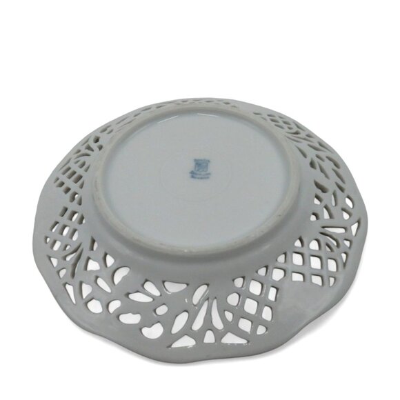 SCHUMANN BAVARIA Reticulated Green Quatrefoil Plate Courting Couple Germany Vint - Picture 10 of 10